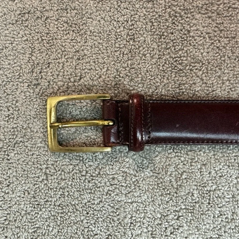Trafalgar Cortina Mens Leather Belt 32 Burgundy Oxblood Brass Buckle Made in USA